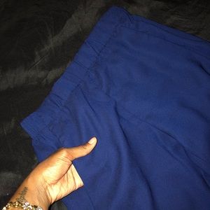 Blue linen , crop pants.